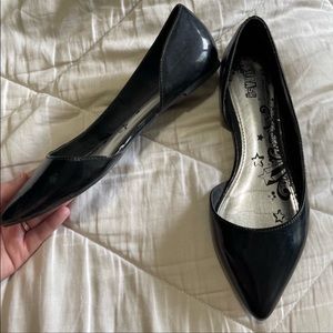 Black Point Toe Flats